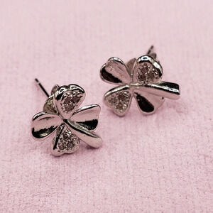 Sterling Silver Earrings Lucky Clover Leaf Stud Earrings Novelty Minimalist Cute